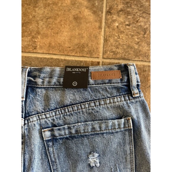 BLANKNYC Women's Hollyweird Distressed Denim Shorts Size 28 - Picture 10 of 11